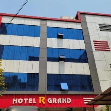 Oyo Flagship 80855 Hotel R Grand Vijayawāda Eksteriør bilde