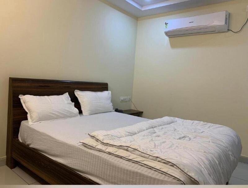 Oyo Flagship 80855 Hotel R Grand Vijayawāda Eksteriør bilde